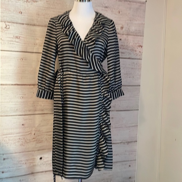 Kate Spade wrap dress - Picture 2 of 5